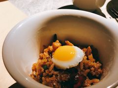 -穹六人间 people 6(岳阳路店)
