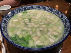-泉畔人家·老济南经典鲁菜(大明湖店)