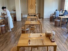 -蟹家大院 · 独揽江景(滨江店)