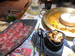 -新哥老官·畅吃123·美蛙世界(苏宁广场店)