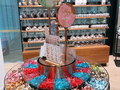 -Laderach 莱德拉(上海环贸iapm店)