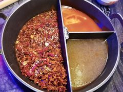 -热火朝天鲜切牛肉火锅(南强街巷店)