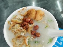 艇仔粥-穗银肠粉店(东川路店)