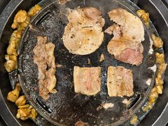 -滋滋烤肉(解放路创客店)