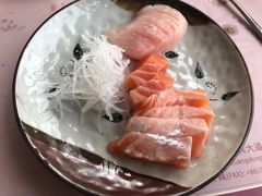 三文鱼刺身-东莞塘厦三正半山温泉酒店·沙利文西餐厅