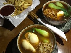 -脚下咖啡·CHILL酒馆(灵光东巷店)
