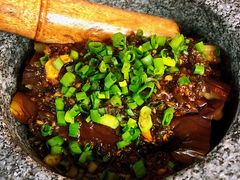 -有红鸡毛店·川菜(建设路店)