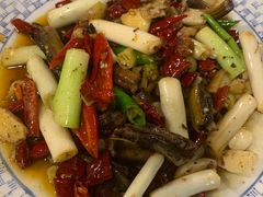 爆炒土鳝鱼-百年粉蒸牛肉