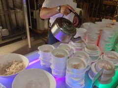 -荣誉国际酒店-云顶旋转餐厅