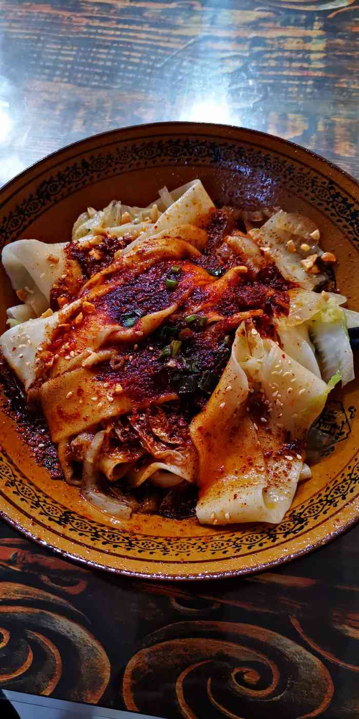 西安手工大碗面-"我们去的时候,是稻城县的旅游淡季,很多餐.