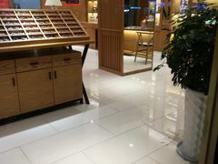 -宝丽眼镜(湖墅店)