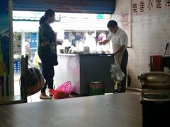 -荣巷小馄饨(荣巷店)