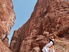 -天山神秘大峡谷