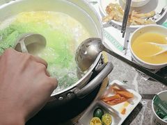 -禄婶鸡煲·打边炉
