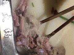 -佬土鹅肠火锅(解放路店)
