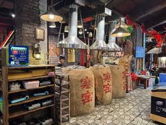 -破瓦寒窑·地摊烤羊排