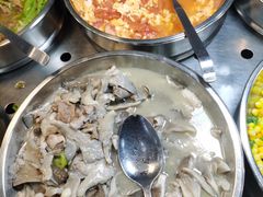 -六和餐饮(东城根店)