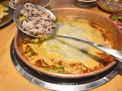 -洱火云南酸菜牛肉火锅(石景山当代商城店)