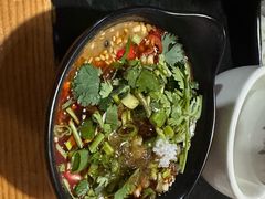 -果松木炭酸菜铜火锅·外婆参鸡汤