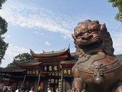 -峨眉山报国寺