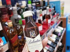 -全家便利店(王府井大街店)