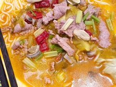 -粉小主·贵州酸汤牛肉粉(南京仙林金鹰店)