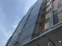 -广州白马服装市场