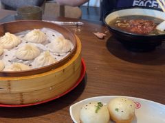 -玖鲜小笼(中山广场店)