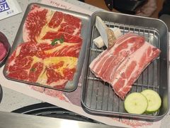 -蚂蚁洞·烤肉大营地(上海静安大悦城店)