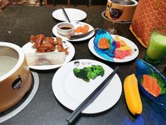 三文鱼-钱小奴海鲜自助黑金店(杭州滨江龙湖店)