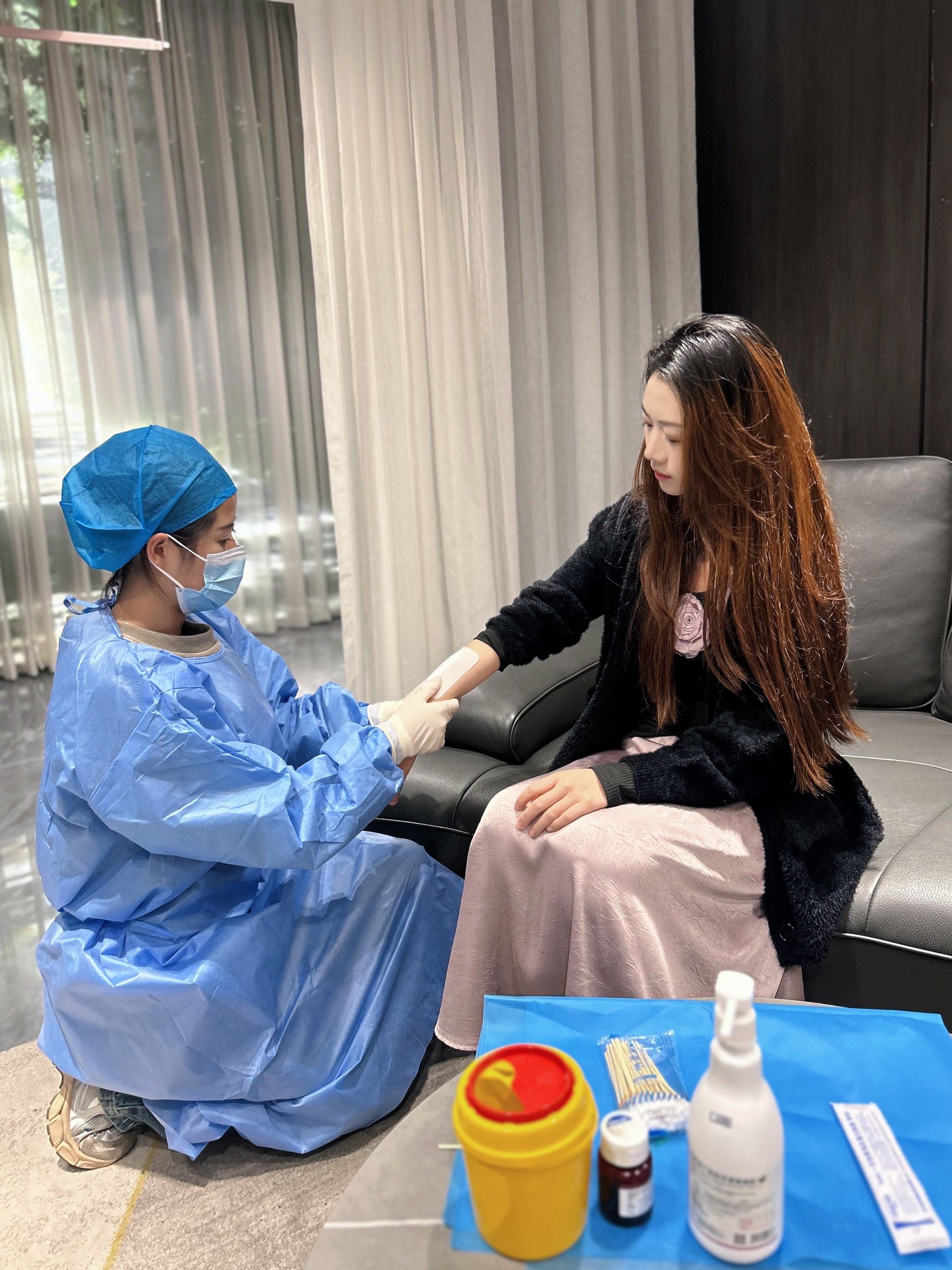 关于北京跑腿代办服务	护士全程协助陪同网上代挂专家的信息