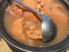 -五稻厨房粤西菜(新闻店)