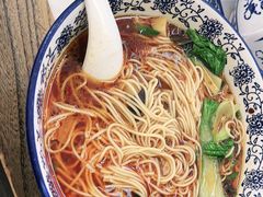 -伟记奥面馆(养育巷店)