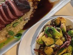 -Top Of Vancouver Revolving Restaurant