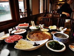 -小天鹅火锅·一线江景洪鼎旗舰店(洪崖洞店)