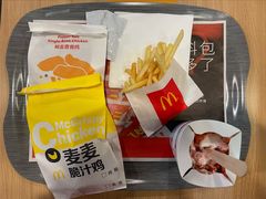 麦旋风（奥利奥草莓口味）-麦当劳(普陀长途客运中心店)