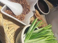 -鲁菜根·泰安菜(万达店)