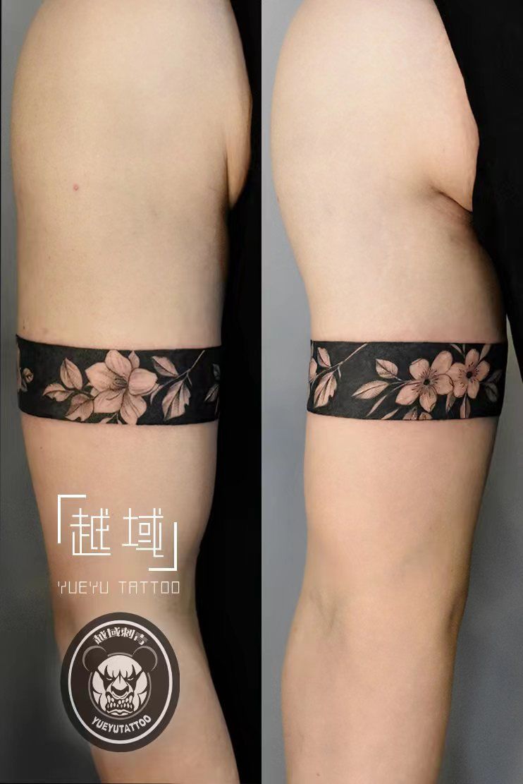 臂环樱花纹身图案