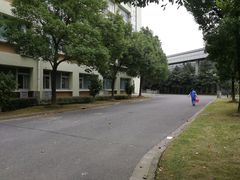 -上海市曹杨职业技术学校