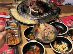 -青瓦炭韩潮烤肉(花园道店)