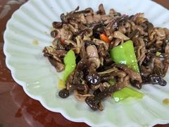 -天天向上素食餐厅(五台山店)