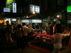 -六合夜市