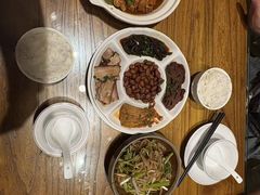 -泉畔人家·老济南经典鲁菜(大明湖店)
