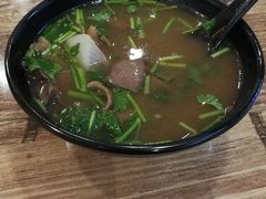 -觀汤牛腩
