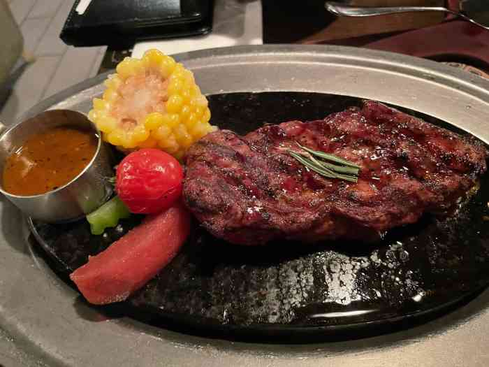 食间牛排(重庆路万达店)-"【食间】牛排 长春西餐的头牌重新装修以.