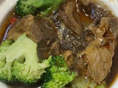 -贯一台湾牛肉面(八一七中路店)