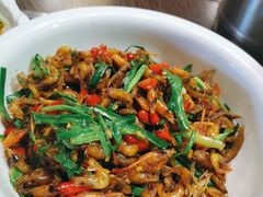 小鱼爱上虾-醉美东江·三文鱼·烧鸡公
