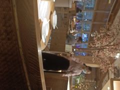 -蜜桃餐厅·伴山(湖滨商业街店)