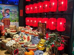 -吃饭皇帝大土家民族菜(正大广场店)
