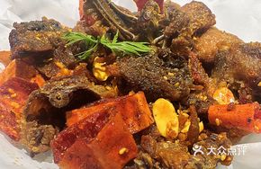 Salted Pepper Duck Bones